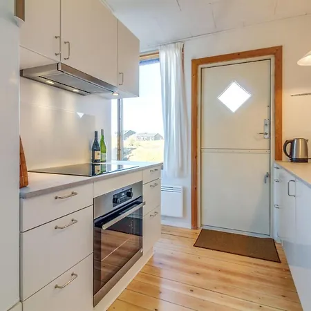 Jules - 300m From The Sea By Interhome