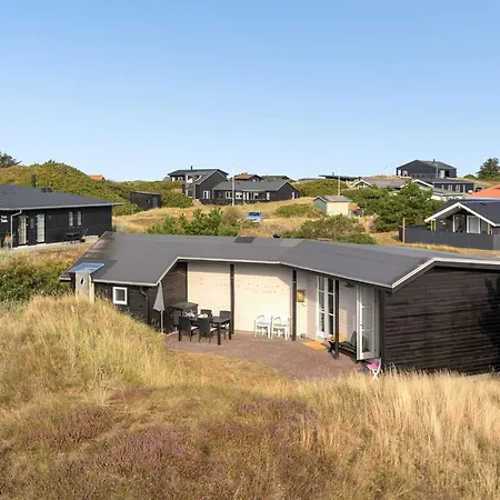 Jules - 300m From The Sea By Interhome Feriehus